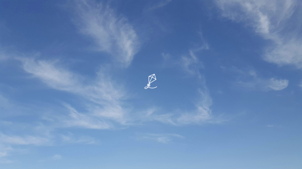 LeiKit Drachen im blauen Himmel